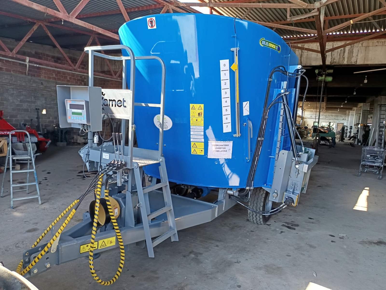 Αναμικτήρας ζωοτροφών (μίξερ) – Γεωργαντζιάς Αγροτικά Μηχανήματα