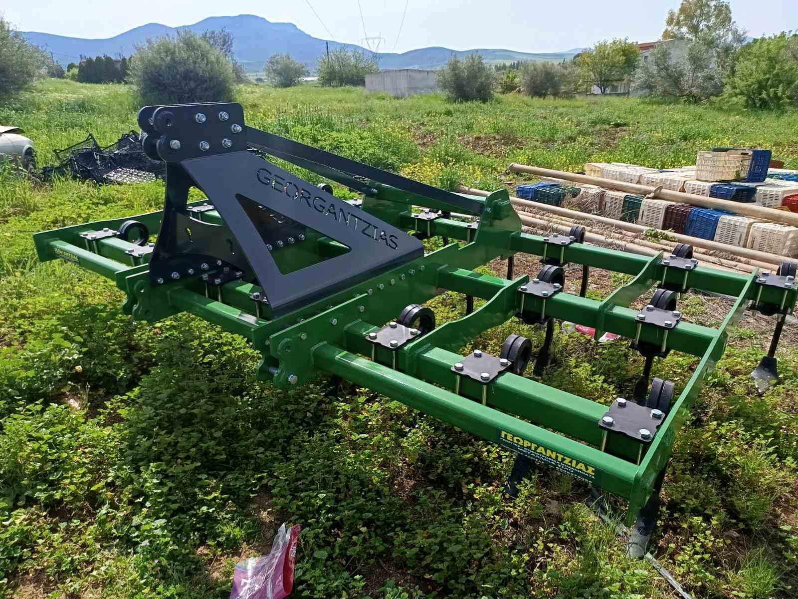 Καλλιεργητής βαρέως τύπου (ρίπερ) – Γεωργαντζιάς Αγροτικά Μηχανήματα